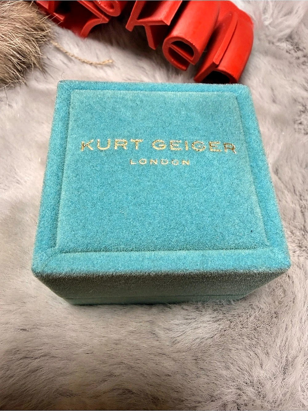 Kurt Geiger London Crystal Eagle Ring Pink & Gold Statement Ring Like New - Picture 13 of 13